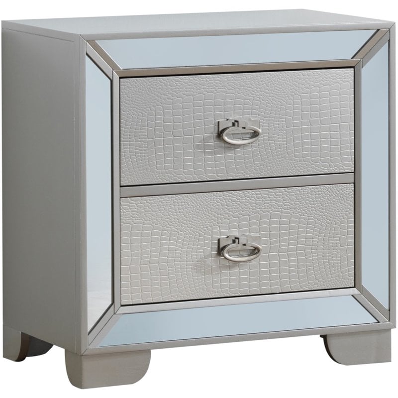 Home Square 2-Piece Set with Full Panel Bed & 2-Drawer Nightstand in Champagne