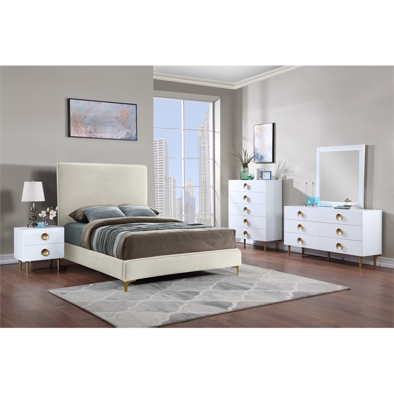 Home Square 3-Piece Set with Metal Nightstands and Chest in Rich White