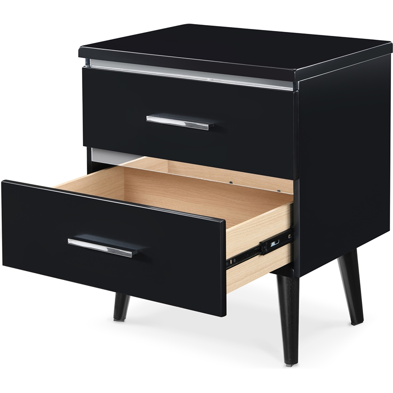 Home Square 2-Piece Set with Side Table and Metal Queen Bed in Black