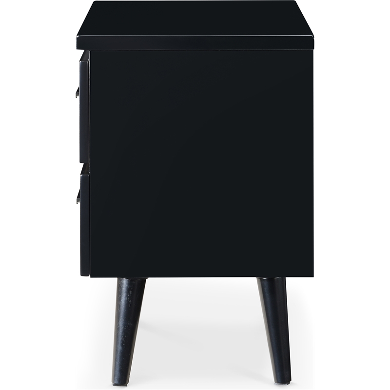 Home Square 2-Piece Set with Side Table and Metal Queen Bed in Black