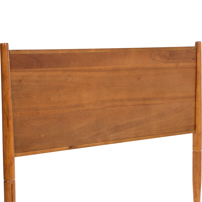 Home Square Set of 3 Wood King Platform Bed and 2 2-Drawer Nightstands in Oak