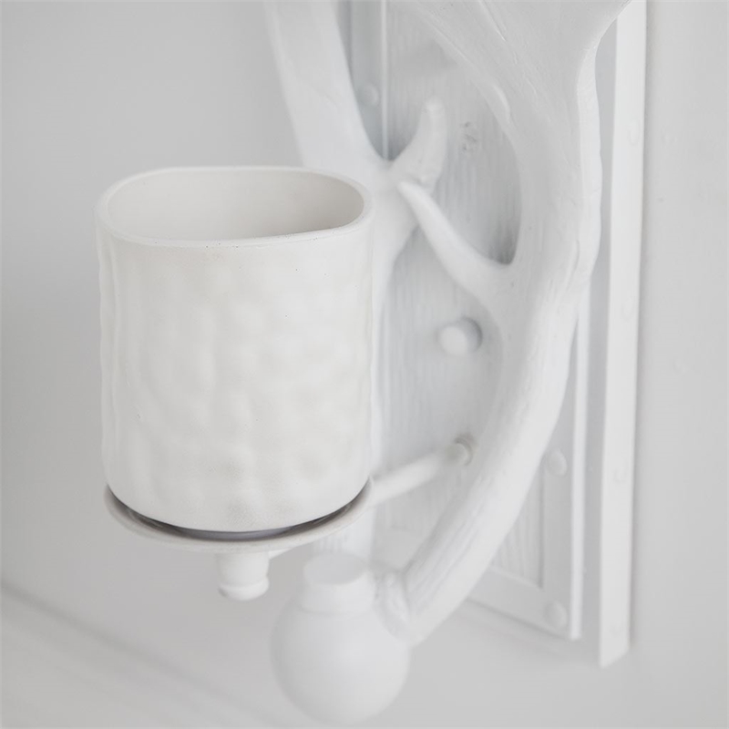 Maklaine Modern Farmhouse 8x19.5 White Resin Antlers Wall Sconce