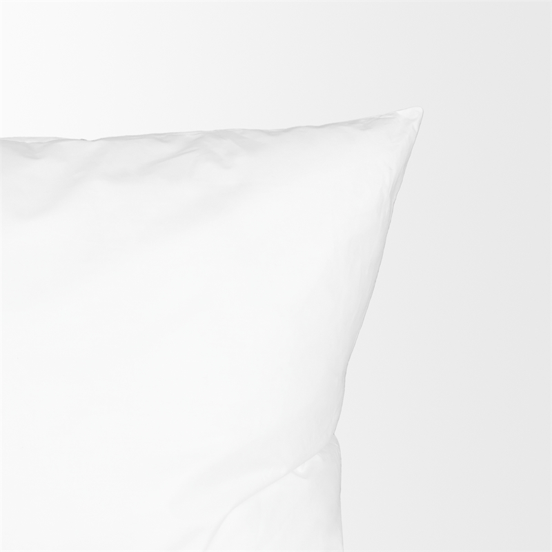 Maklaine Contemporary 21 x 13 Non-Allergen White Fabric Pillow insert