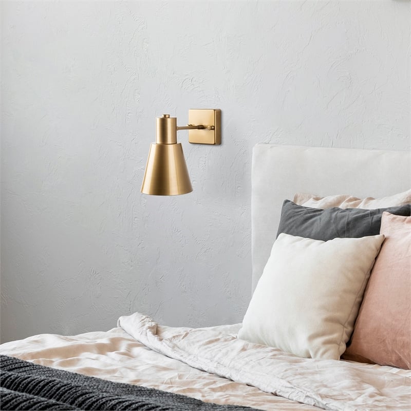 Maklaine Modern Metal Wall Lamp with Glass Cap and E27 Socket in Gold