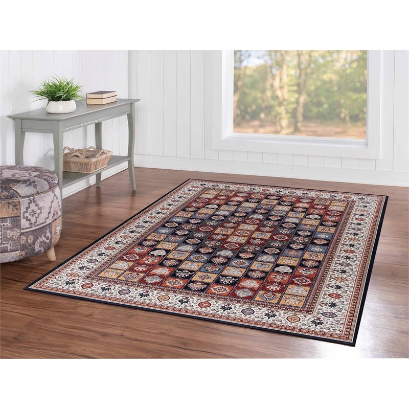 Laysan Home Traditional Woven Polyester 5'x7' Rug in Black