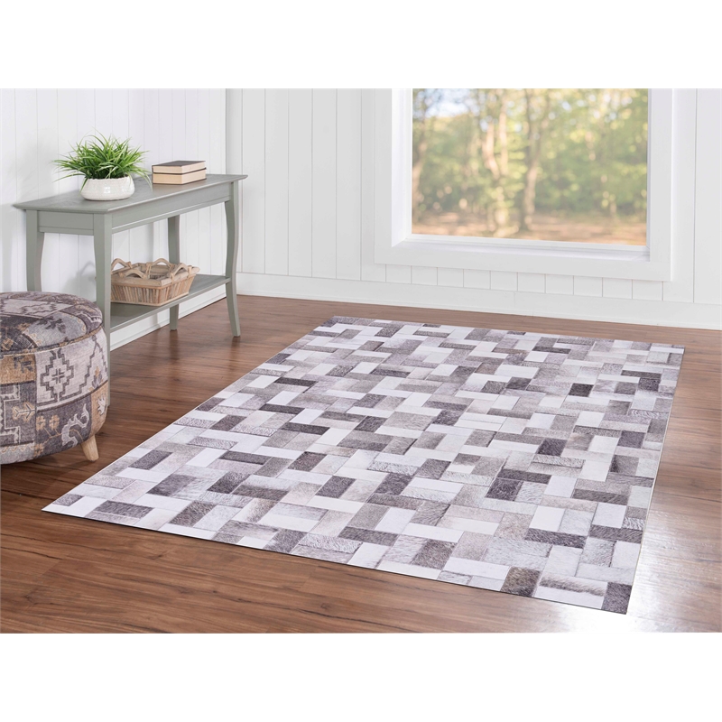 Laysan Home Transitional Woven Polyester 5'x7' Rug in Gray