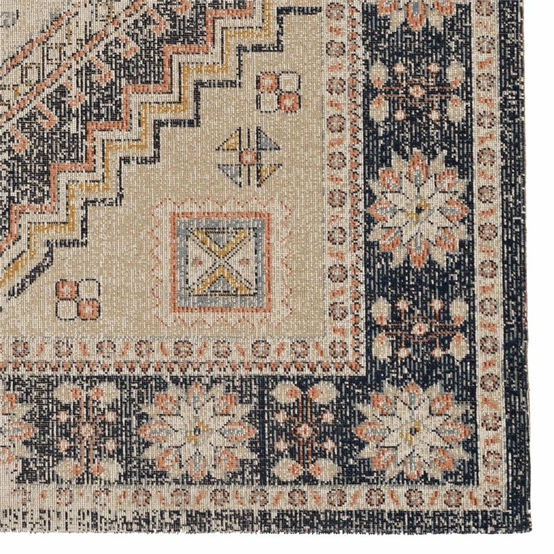 Laysan Home Traditional Machine Made Polyester 2'x3' Rug in Ivory