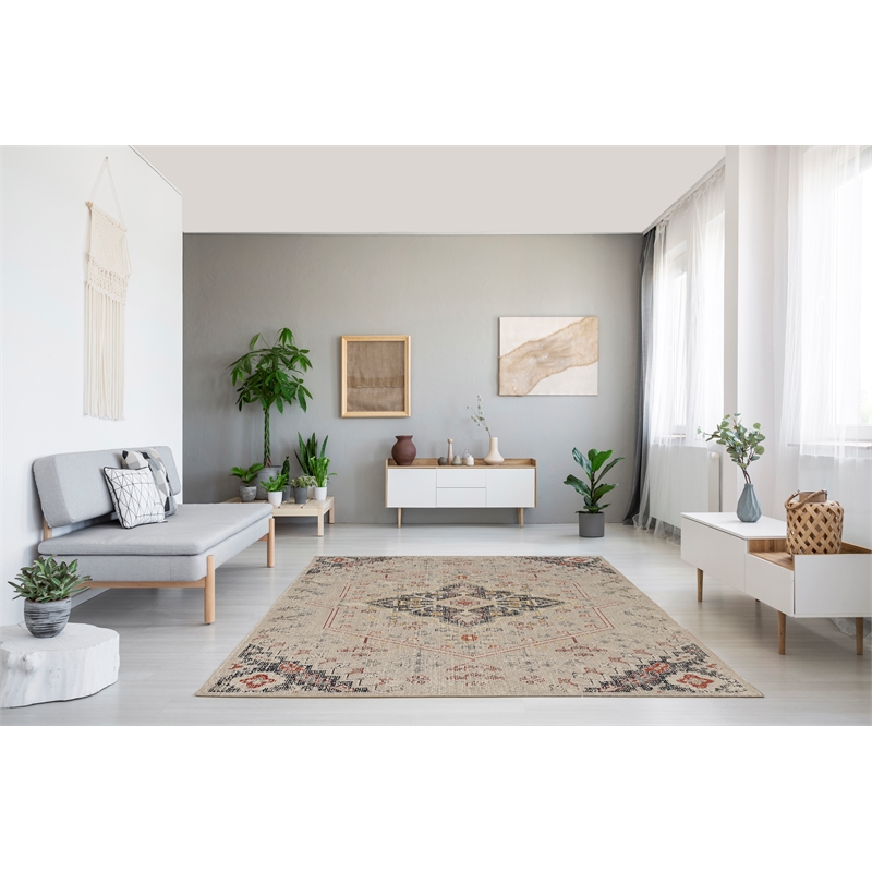 Laysan Home Traditional Machine Made Polyester 8'x10' Rug in Ivory
