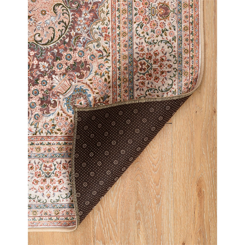 Laysan Home Traditional Woven Polyester 5'x7' Rectangle Rug in Ivory and Gold