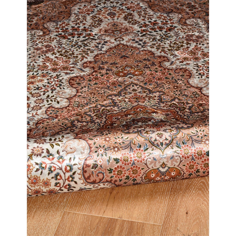 Laysan Home Traditional Woven Polyester 5'x7' Rectangle Rug in Ivory and Gold