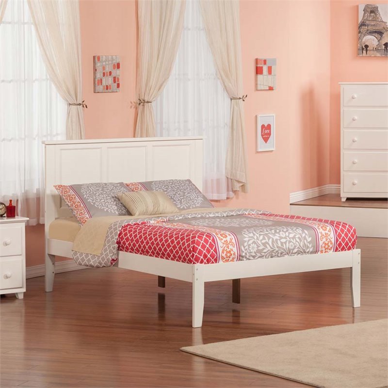Leo & Lacey Contemporary Full Solid Wood Platform Bed in White
