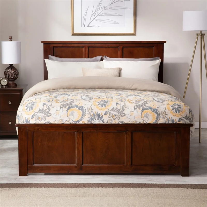 Leo & Lacey Full Wood Foundation Bed with Matching Footboard in Walnut
