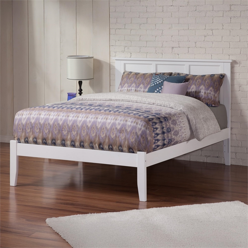 Leo & Lacey Contemporary King Solid Wood Platform Bed in White