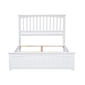 Leo & Lacey Queen Wood Foundation Bed with Matching Footboard in White