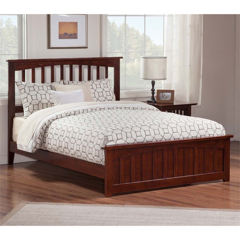 Leo & Lacey Queen Wood Foundation Bed with Matching Footboard in Walnut