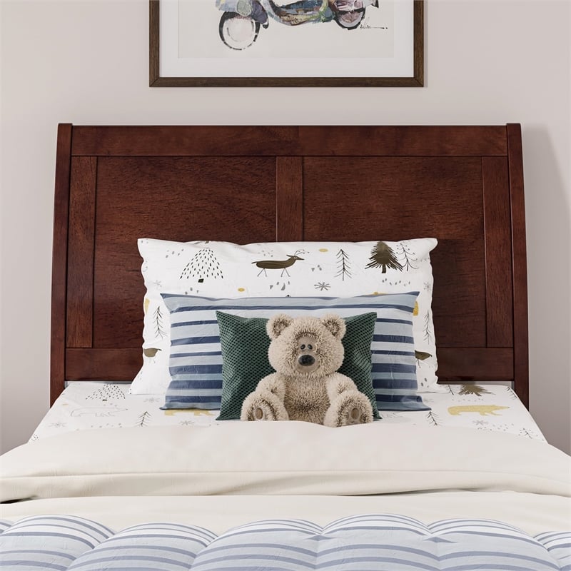 Leo & Lacey Twin Platform Bed with Matching Footboard & Twin Trundle in Walnut