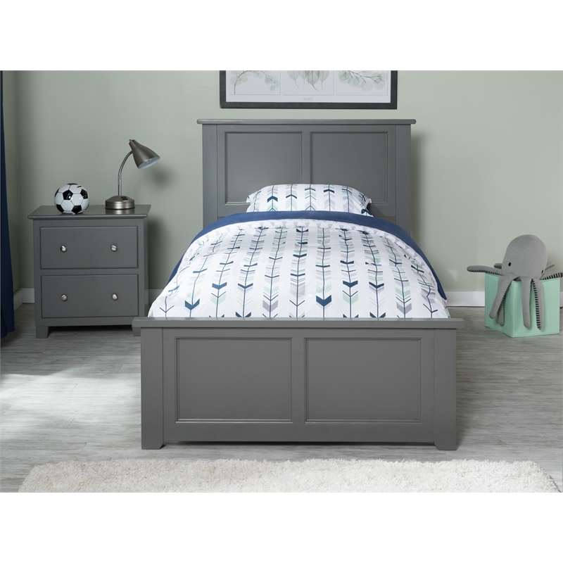 Leo & Lacey Twin XL Wood Foundation Bed with Matching Footboard in Grey