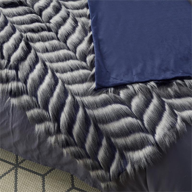 Posh Living Brodeur 50