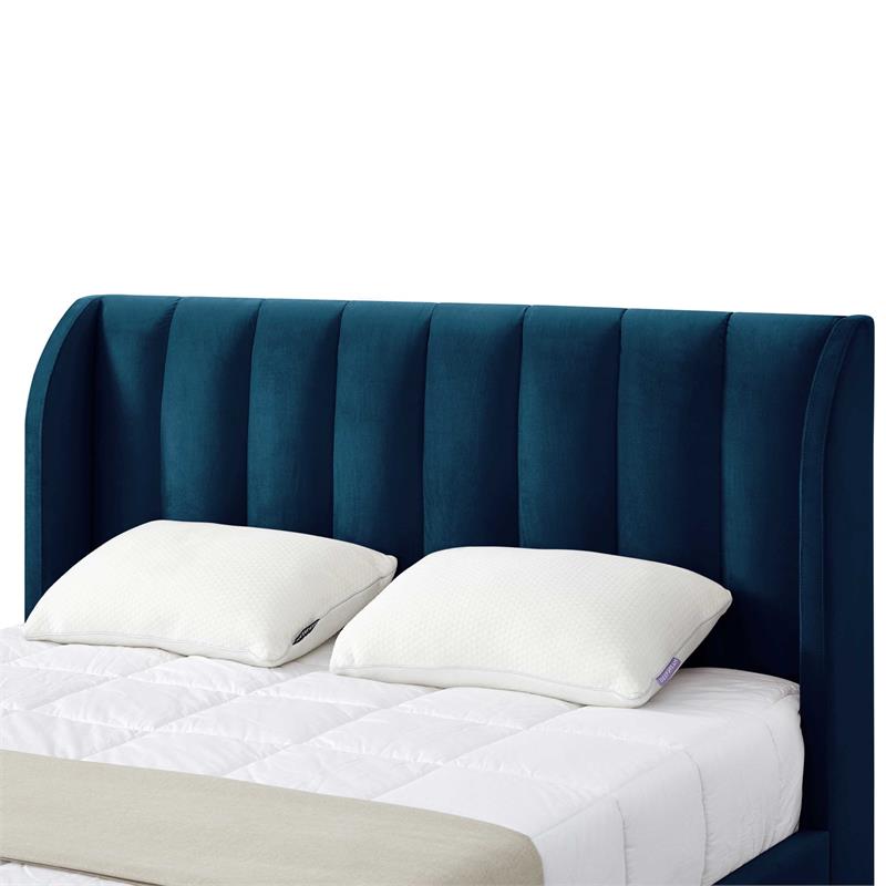 Aubreigh Bed Navy Velvet Queen Upholstered Channel Tufted