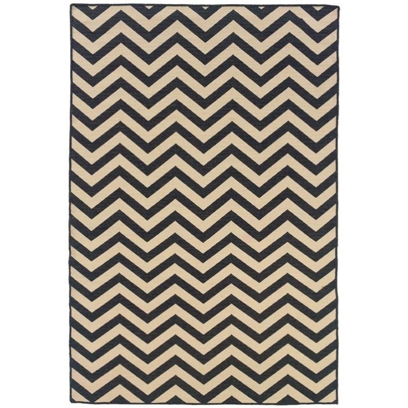 Riverbay Furniture 5' x 8' Hand Woven Chevron Wool Rug in Gray