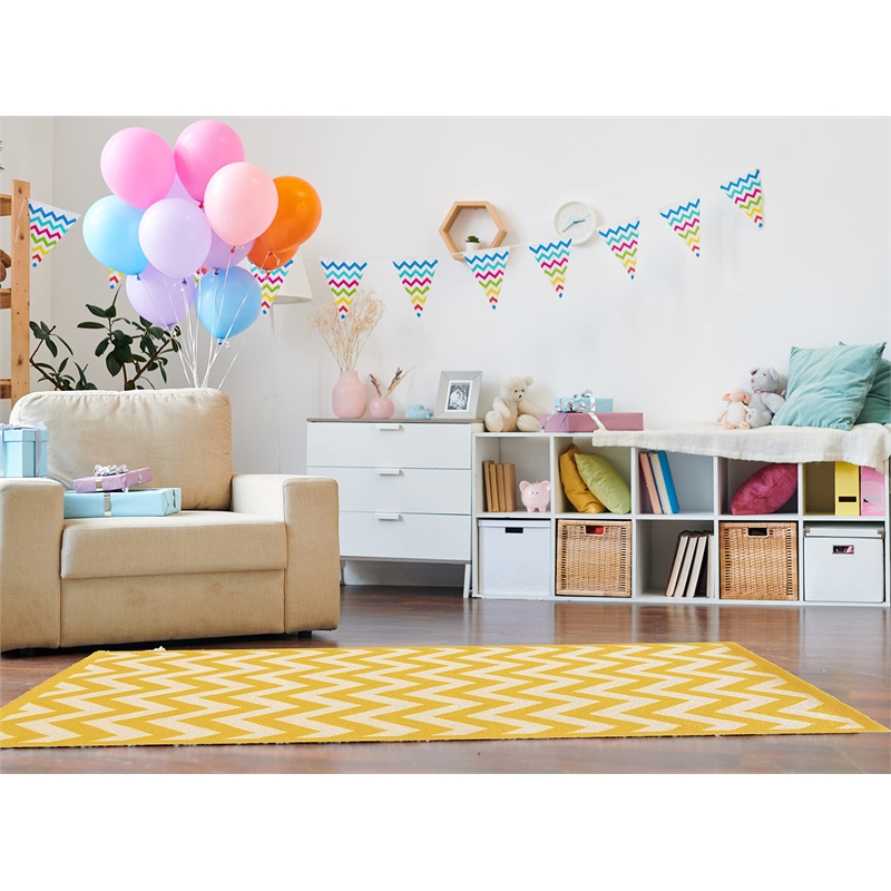 Riverbay Furniture 5' x 7' Hand Hooked Chevron Wool Rug in Yellow