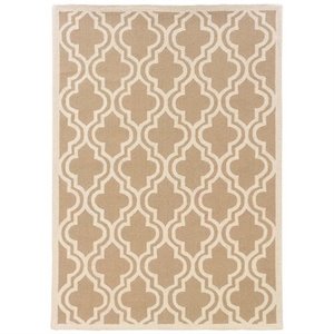 Riverbay Furniture 1'10&quot x 2'10&quot Hand Hooked Quatrefoil Beige Wool Rug
