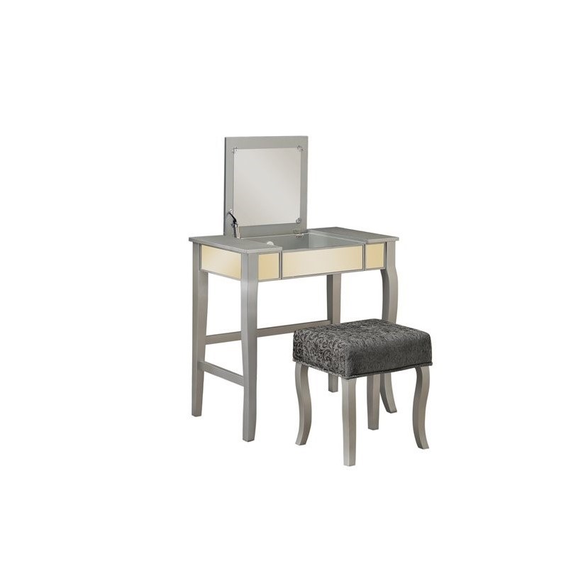 Riverbay Furniture Bedroom Vanity Set in Silver