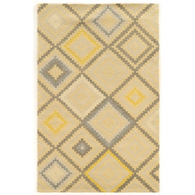 Riverbay Furniture 5' x 8' Hand Tufted Rug in Natural and Gray