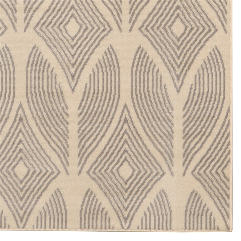 Riverbay Furniture Transitional Polypropylene 4'3