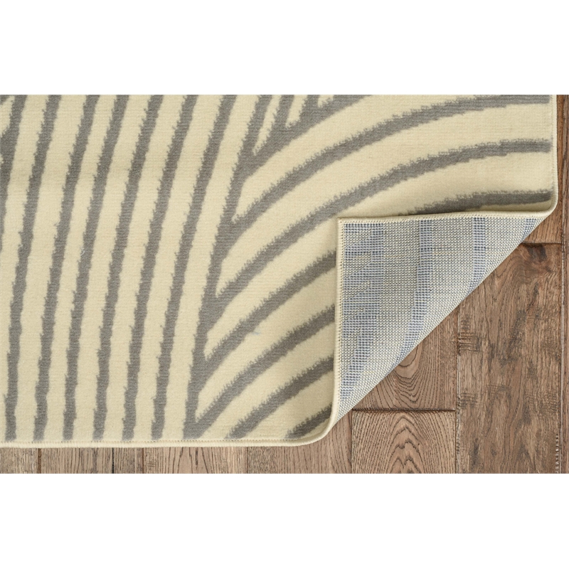 Riverbay Furniture Transitional Polypropylene 4'3