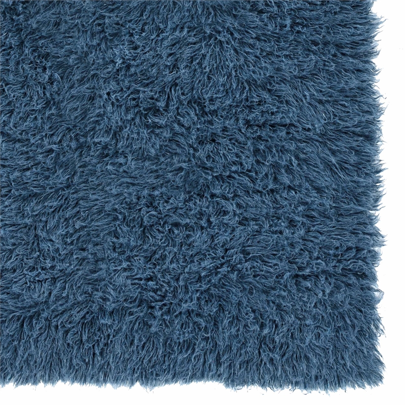 Riverbay Furniture Transitional Flokati Hand Woven Wool 5'x8' Rug in Denim Blue