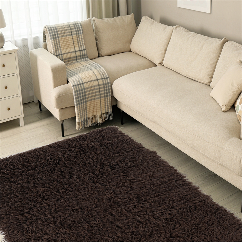 Riverbay Furniture Transitional Flokati Hand Woven Wool 5'x8' Rug in Cocoa Brown