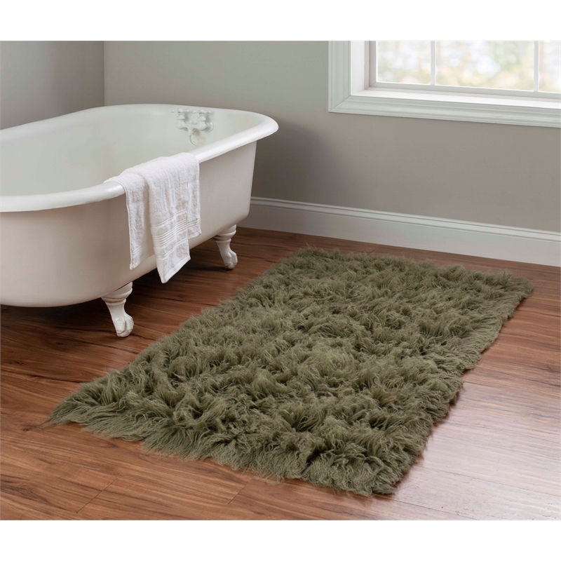 Riverbay Furniture Transitional Flokati Hand Woven Wool 2'4