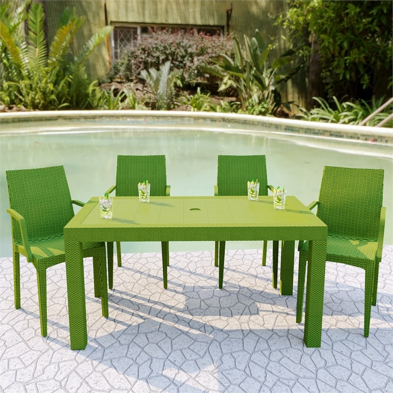 LeisureMod Modern Weave Mace Indoor Outdoor Dining Armchair in Green Set of 4