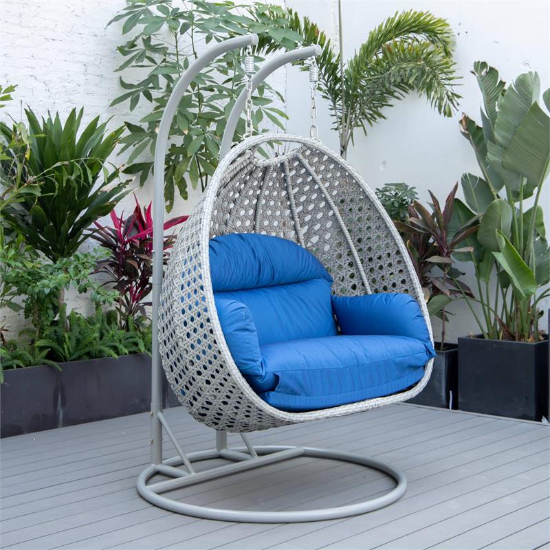 LeisureMod Mendoza Light Gray Wicker Patio Double Swing Chair in Blue