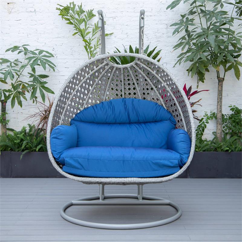 LeisureMod Mendoza Light Gray Wicker Patio Double Swing Chair in Blue