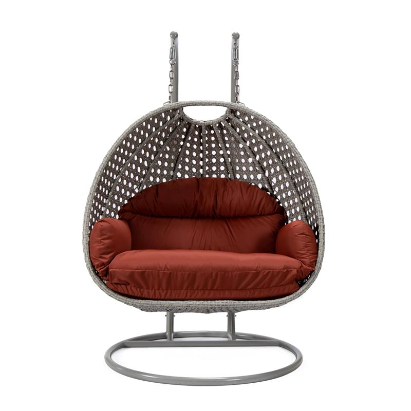 LeisureMod Mendoza Light Gray Wicker Patio Double Swing Chair in Cherry