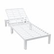 LeisureMod Chelsea Aluminum Outdoor Chaise Lounge Chair With Light Grey Cushion