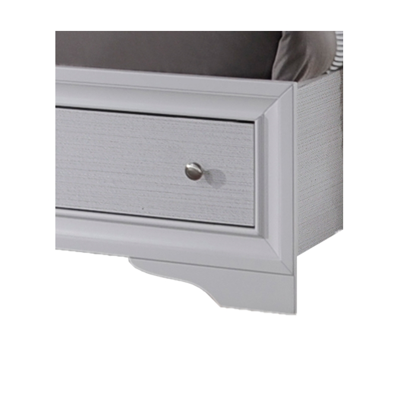 Matrix Traditional Style Queen 5 Pc Storage Bedroom set made with Wood in White