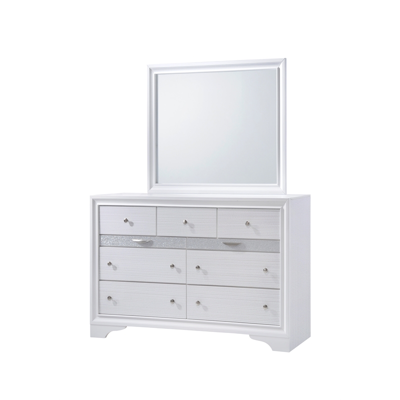 Matrix Traditional Style Queen 5 Pc Storage Bedroom set made with Wood in White