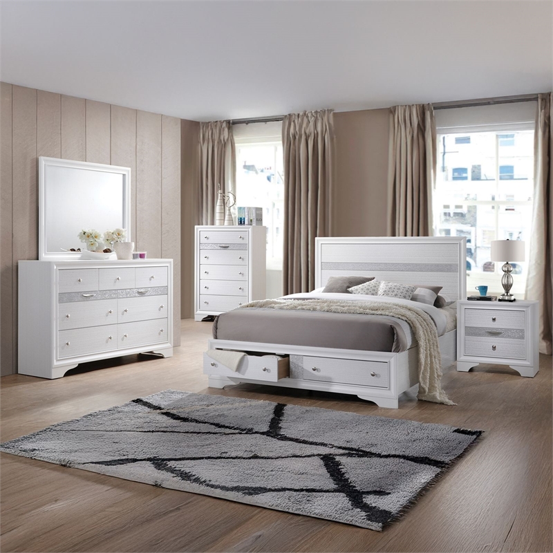 Matrix Traditional Style King 5 PC Storage Bedroom Set in White made with Wood