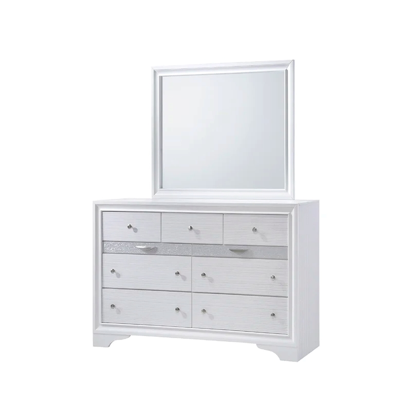Matrix Traditional Style King 5 PC Storage Bedroom Set in White made with Wood