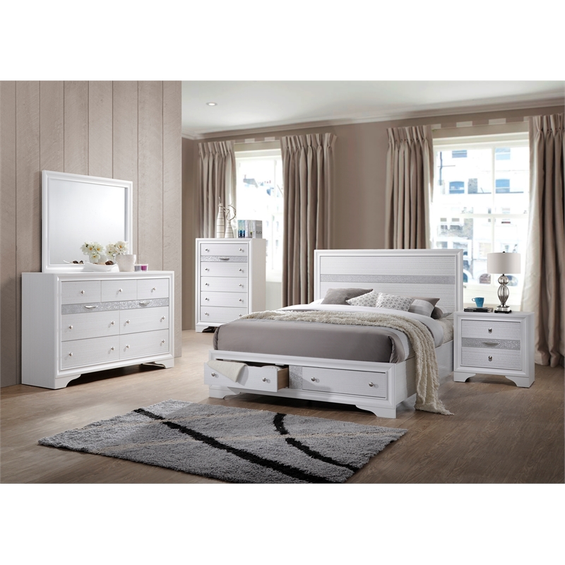 Matrix Traditional Style King 5 PC Storage Bedroom Set in White made with Wood