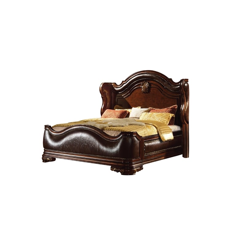 Bella Traditional Style Queen Bed Made with Wood in Dark Walnut