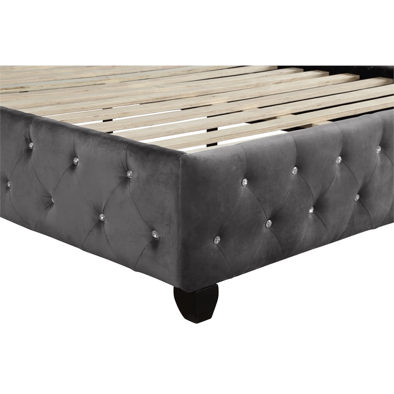 Sophia King 5 Pc Upholstery Bedroom Set Made With Wood in Gray