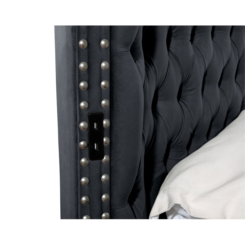 Hazel Queen 5 Pc Bedroom Set Made With Wood In Black Color