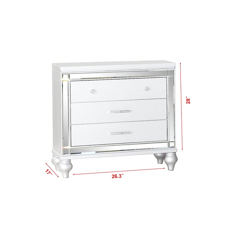 Sterling King 4 PC LED Bedroom set made with wood in White Color