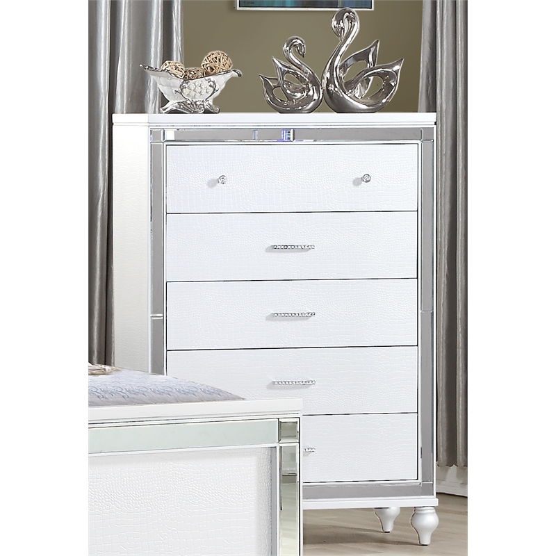 Sterling Queen 5 PC LED Bedroom set made with wood in White Color