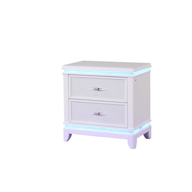 Modern Style Queen 4PC Storage Bedroom Set Made with Wood in Milky White