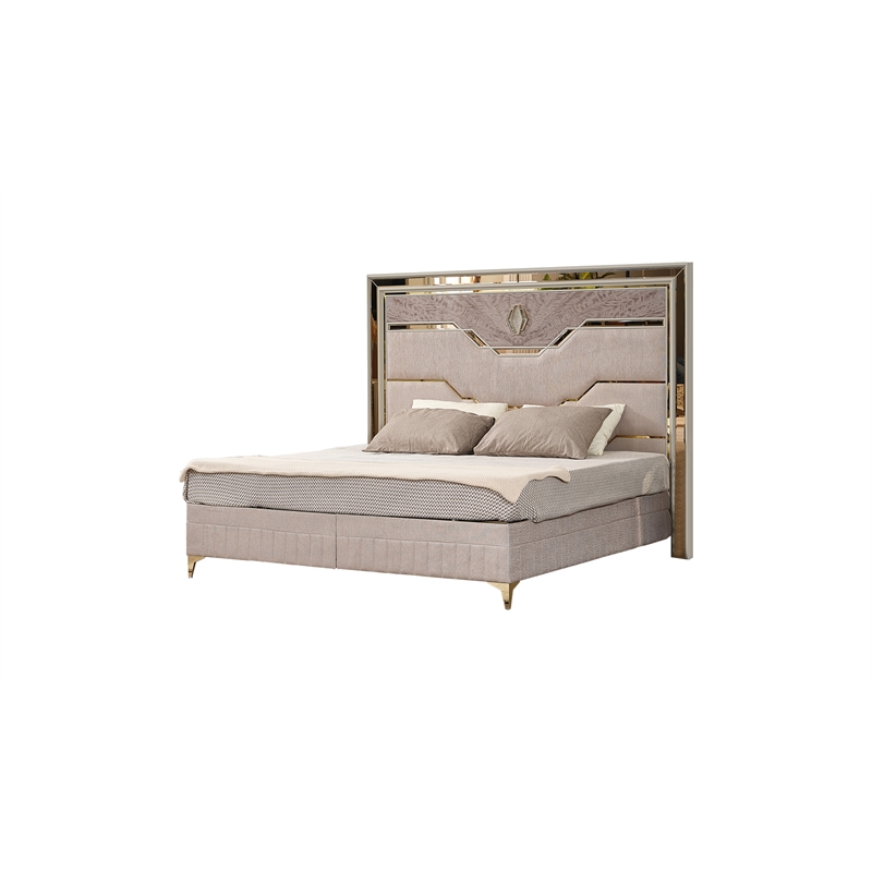 Omary Traditional Style Queen 5Pc Bedroom Set made with Wood in Beige